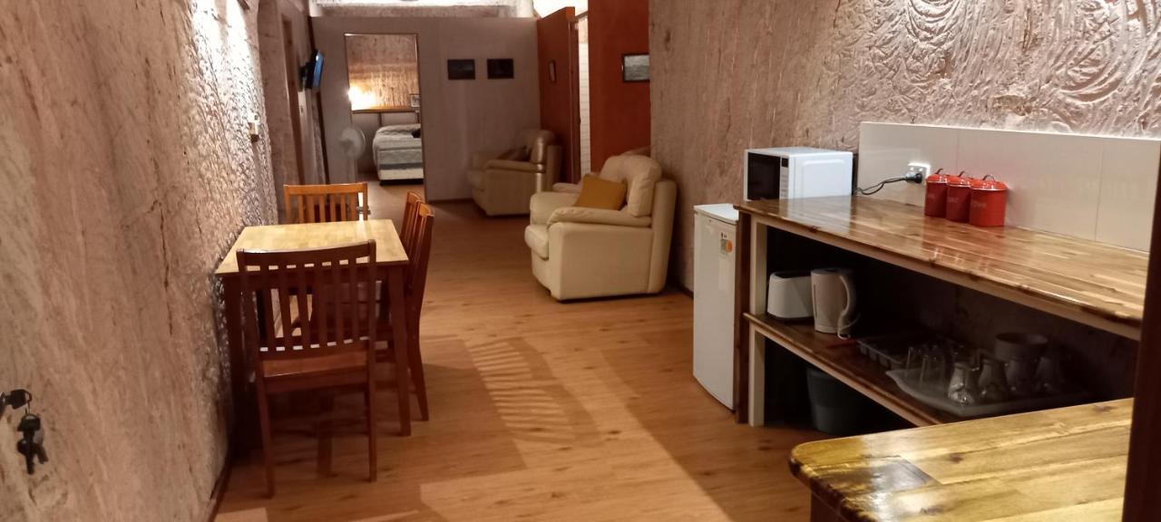 Venushill B+B Coober Pedy Buitenkant foto
